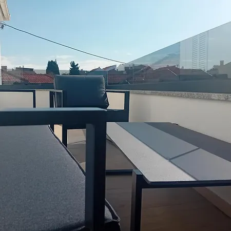 Angie アパート *