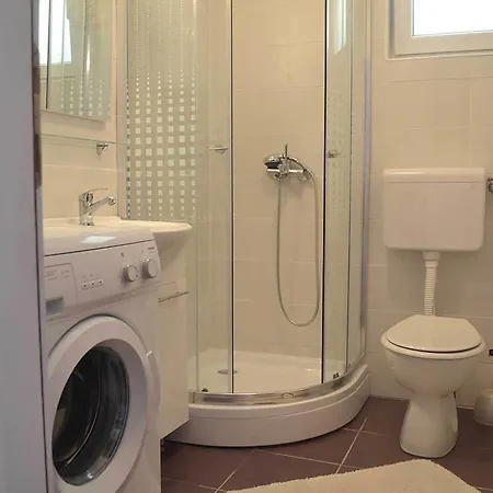 アパート Angie ザダル