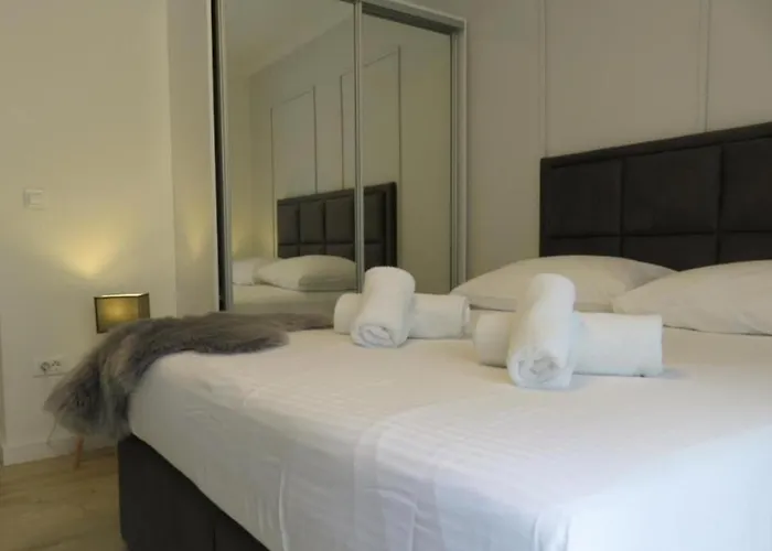 Angie Apartment *