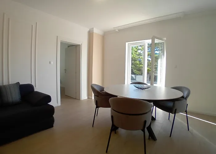Angie Apartment